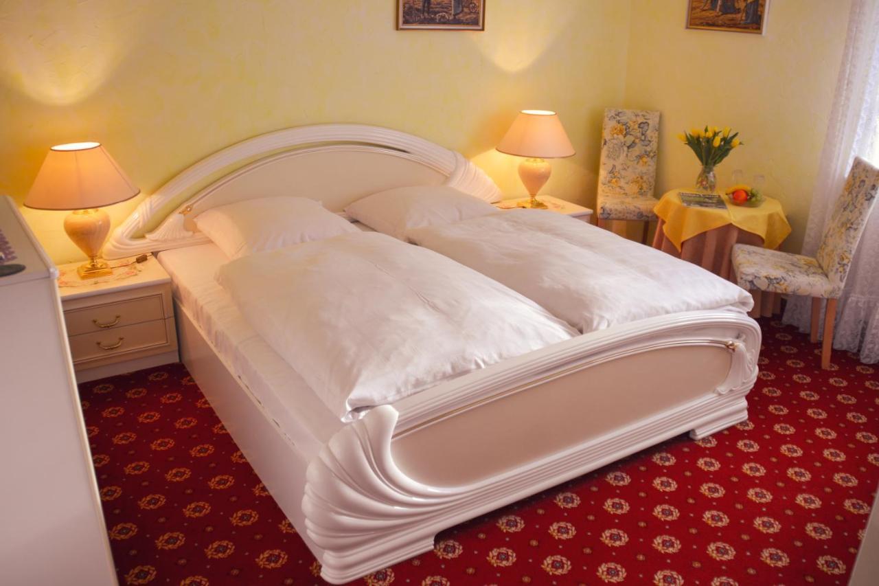 Hotel Garni Regina Goessweinstein Luaran gambar